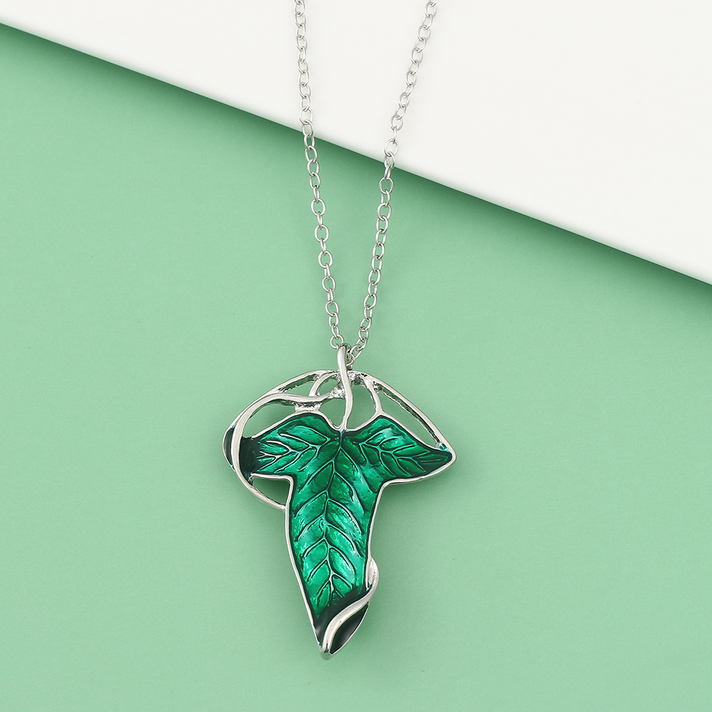 Vintage Green Leaf Pendant Nec - Vintage Fashion Jewelry avis et prix