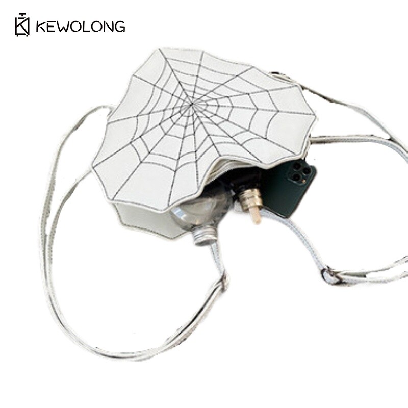Gothic Bat Shape Shoulder Bag  - French Vintage Fashion avis et prix