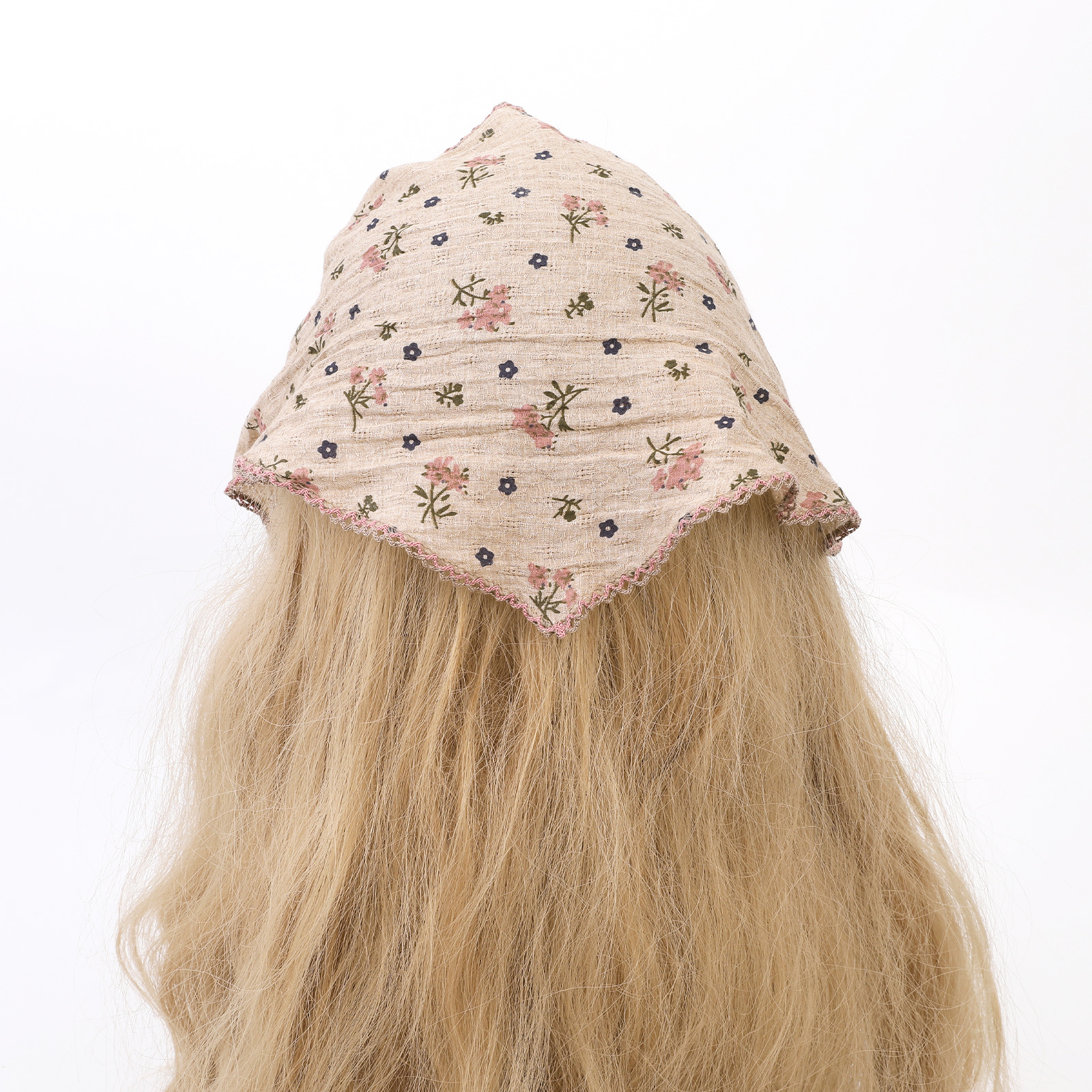 Country-style floral triangle  - French Vintage Fashion avis et prix